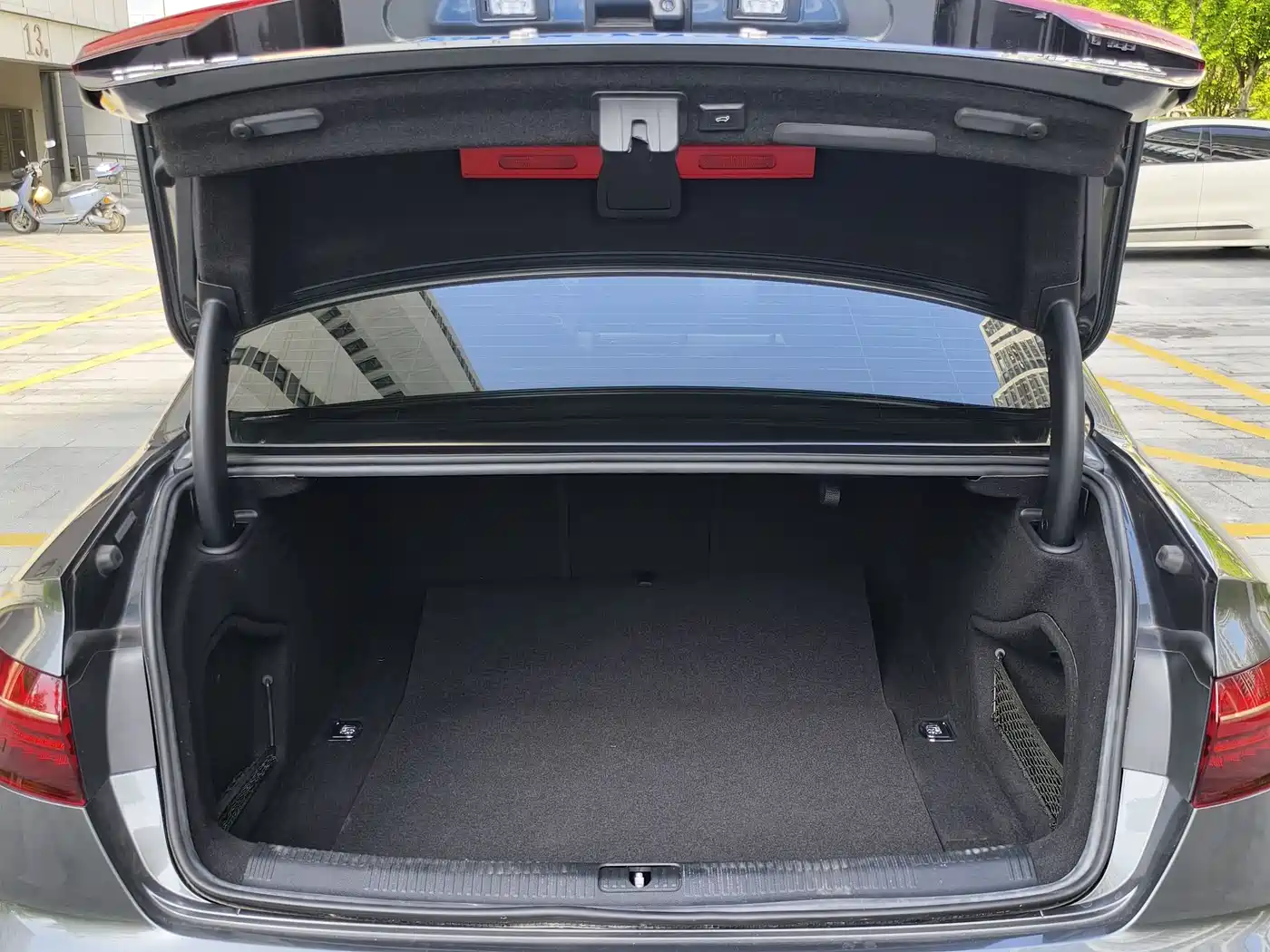Audi A4L 2020 40 TFSI Luxury Dynamic фото 12