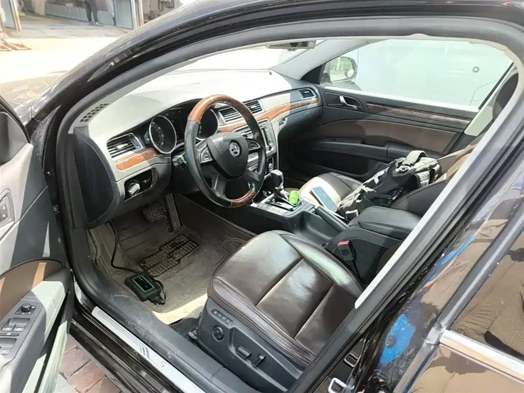 Škoda Superb 2013 2.0TSI DSG Executive Edition фото 15
