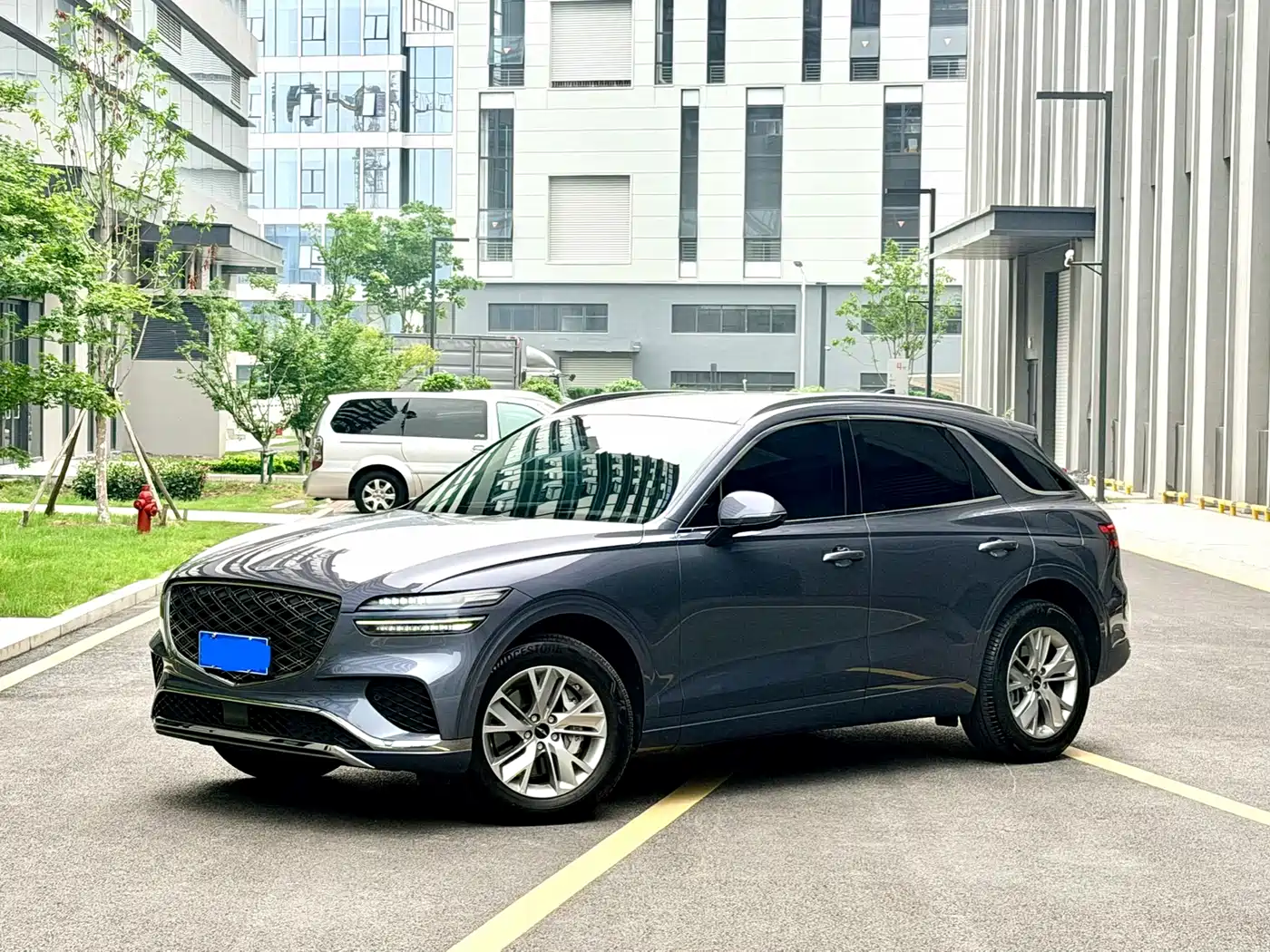 Genesis GV70 2025 2.5T 2WD Luxury Edition