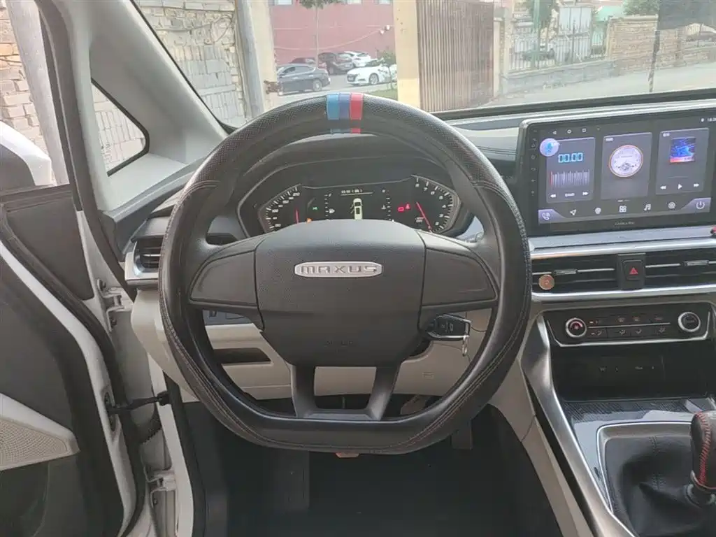 SAIC Maxus Maxus G50 2023 Model 1.5T Manual Joyride A фото 11
