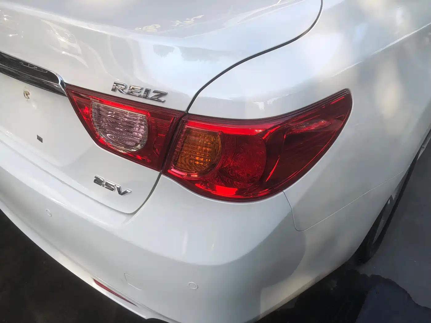 Toyota Reiz 2010 2.5V Elegance Elite Edition фото 6