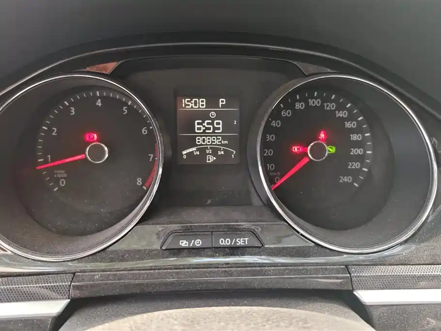 Volkswagen C-TREK 2017 1.6L Automatic Luxury фото 14