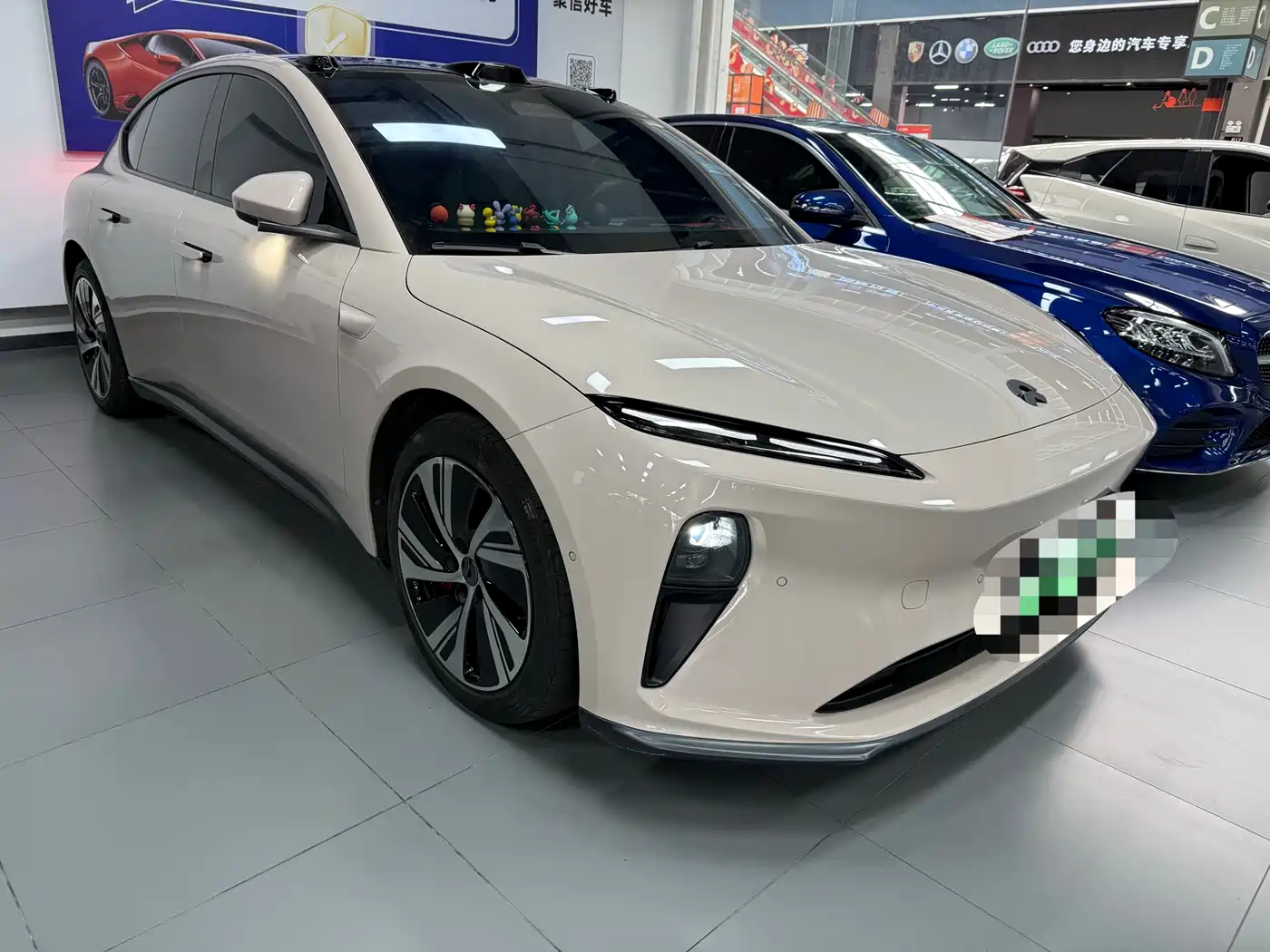 NIO NIO ET5