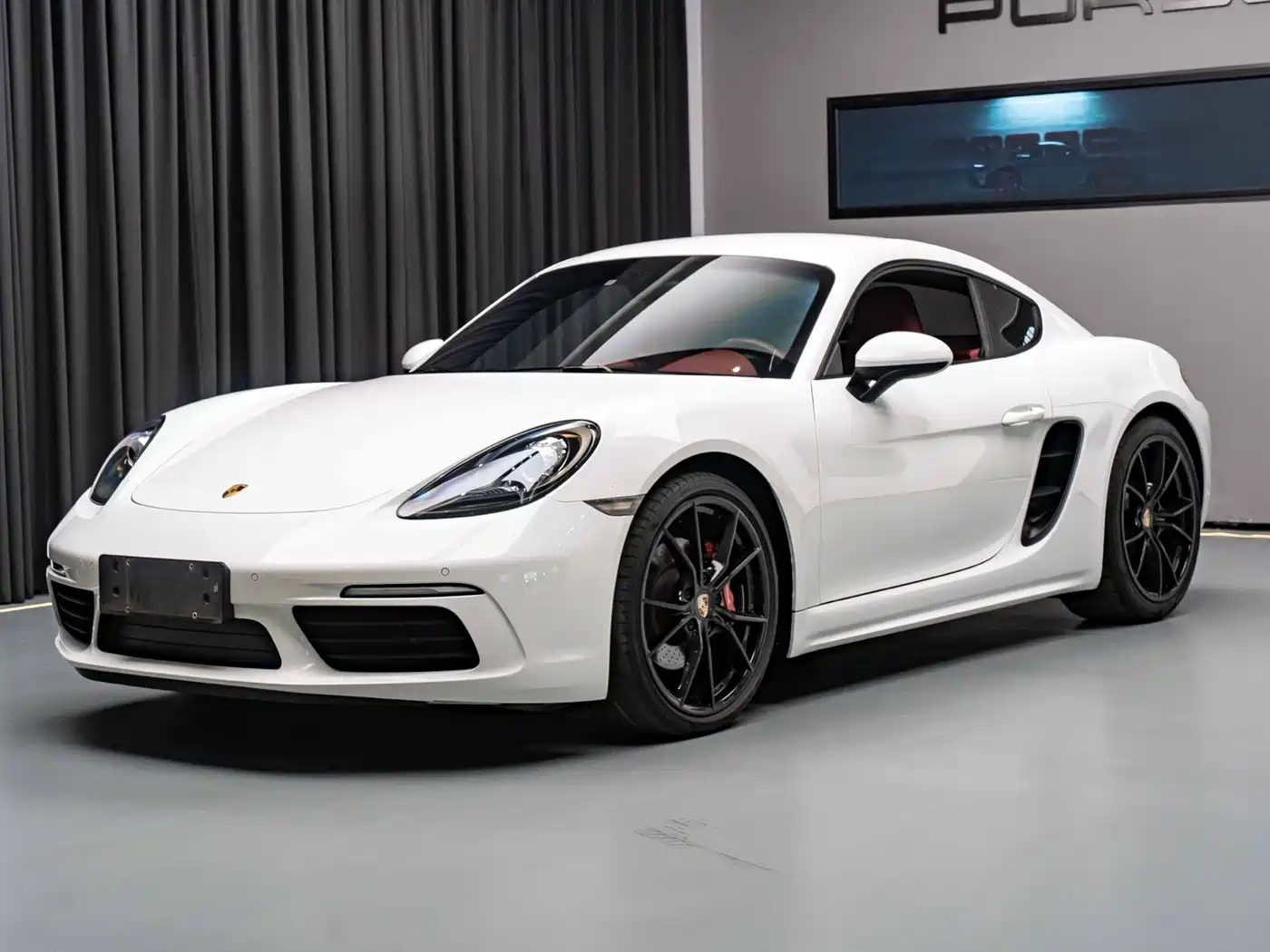Porsche 718 2018 Cayman 2.0T