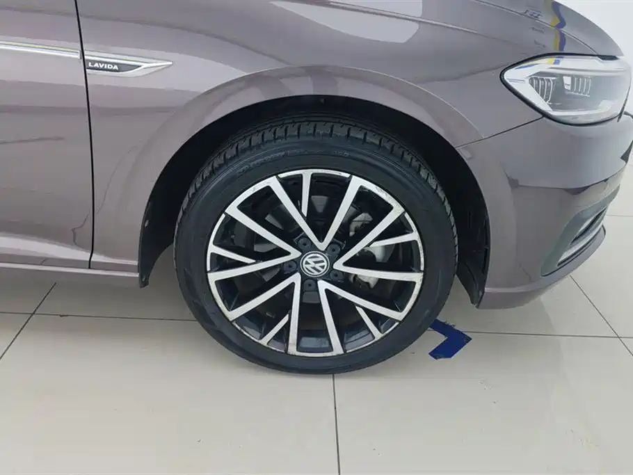 Volkswagen Lavida 2019 280TSI DSG Luxury Edition China VI фото 6