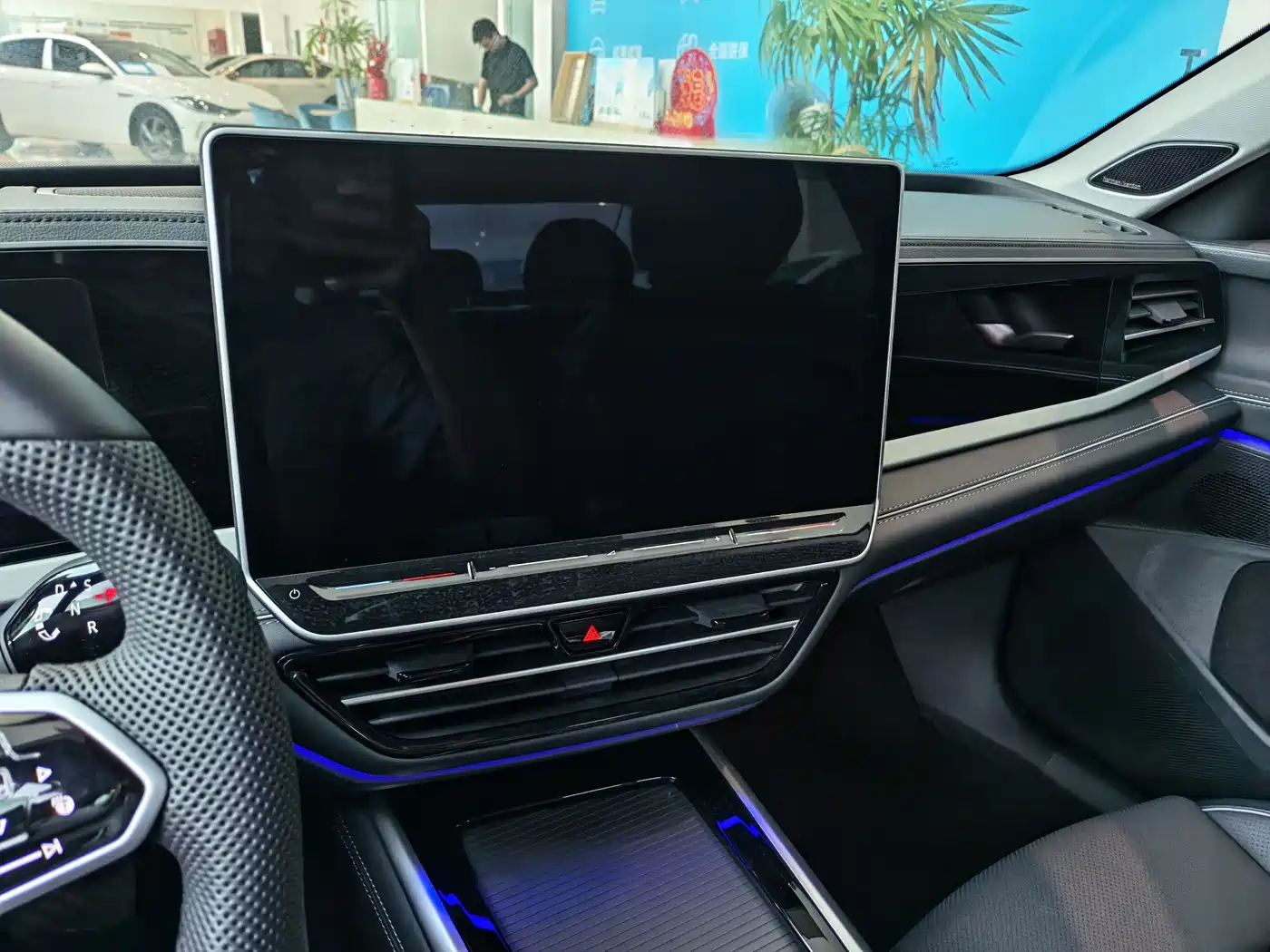 Volkswagen Passat 2025 Model Pro 380TSI Starlight Dragon Premium Edition фото 8