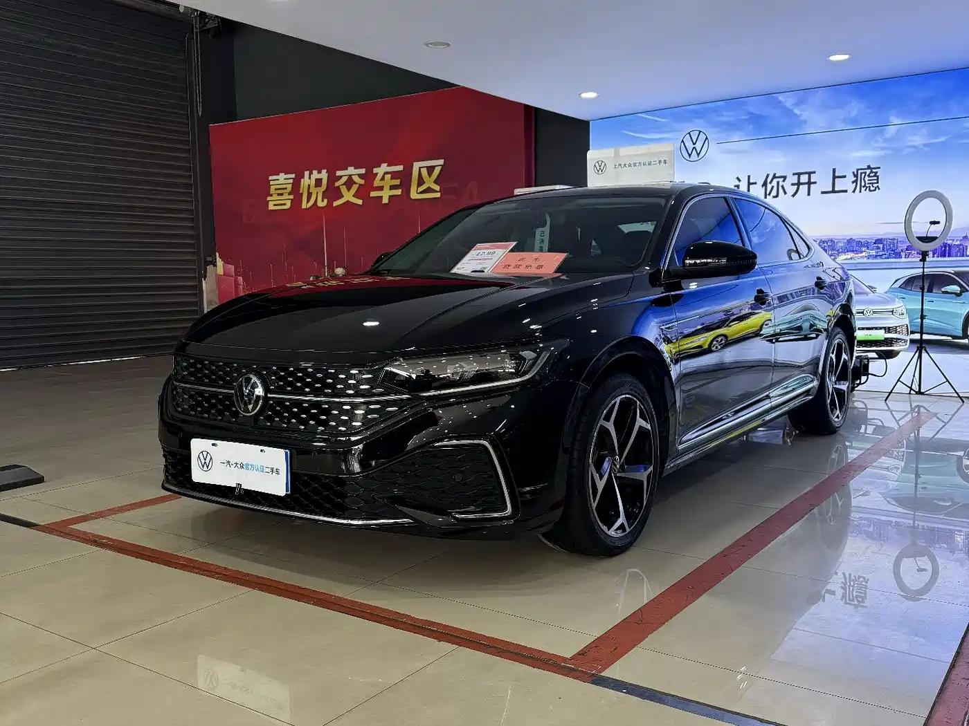 Volkswagen Passat 2023 330TSI Starlight Elite Edition