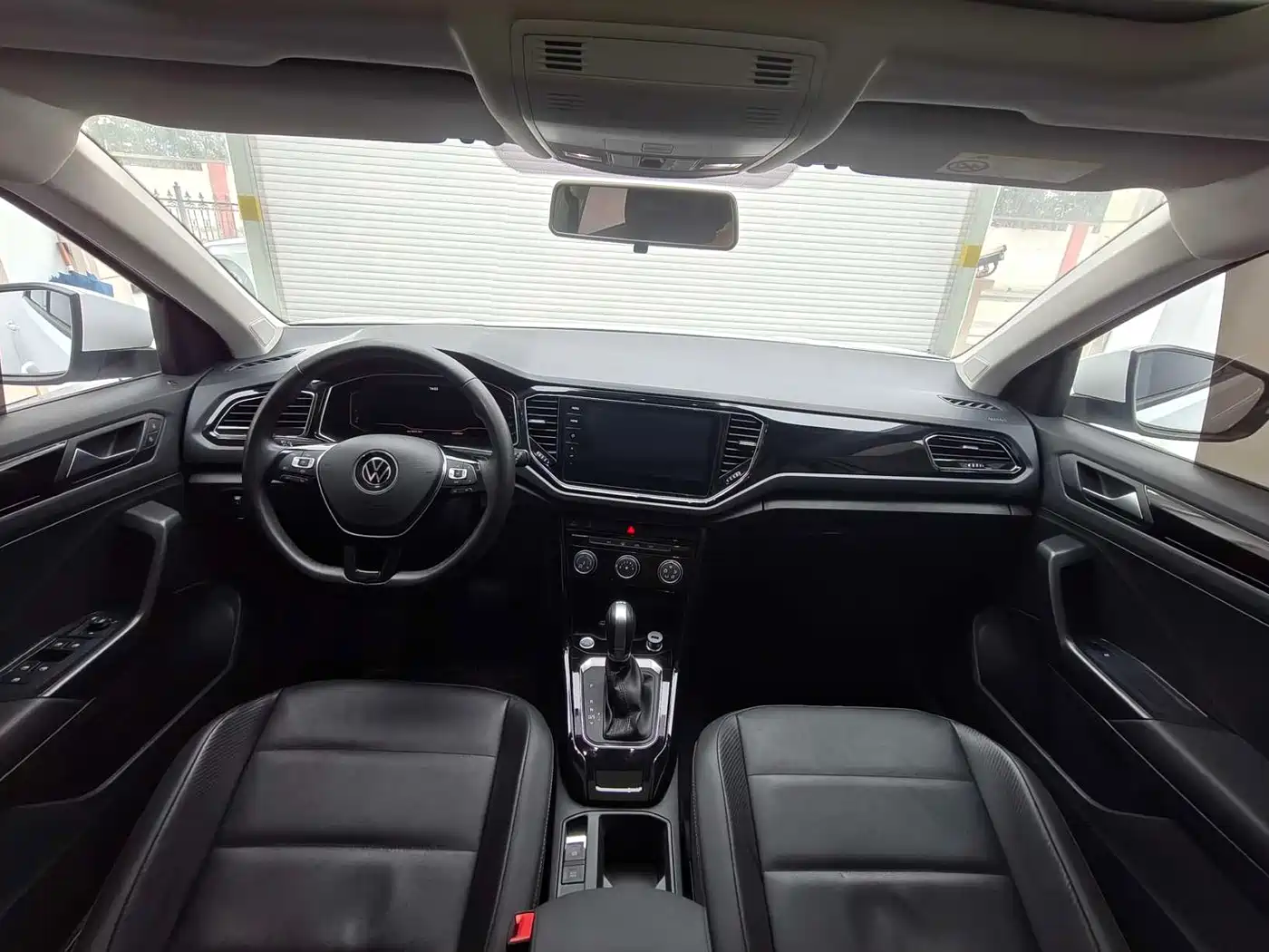 Volkswagen T-ROC 2021 Facelift 280TSI DSG 2WD Comfort Smart Connect Edition фото 13