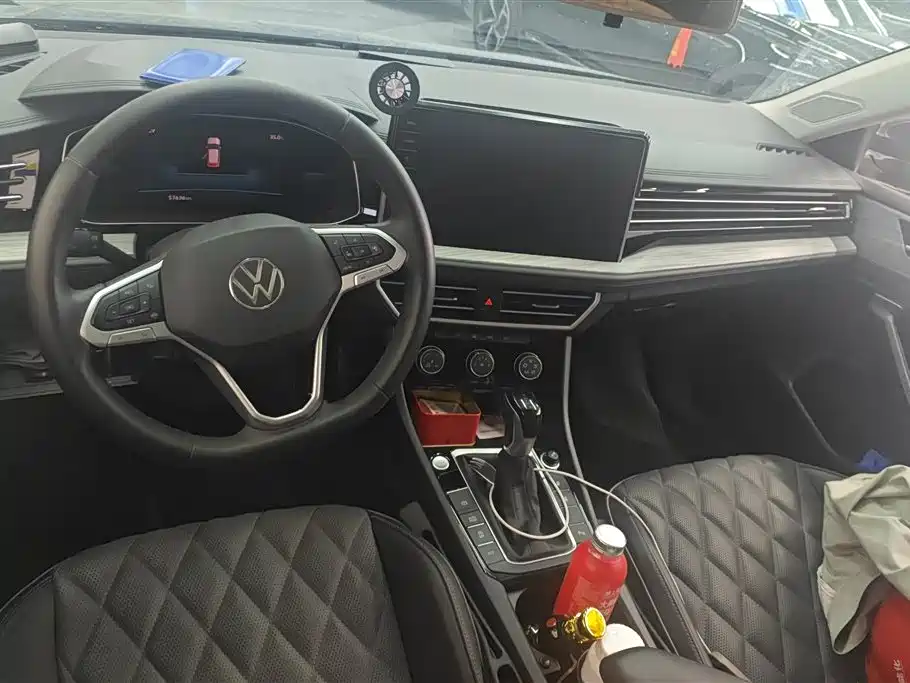 Volkswagen Sagitar 2025 300TSI DSG Surpass Edition фото 12