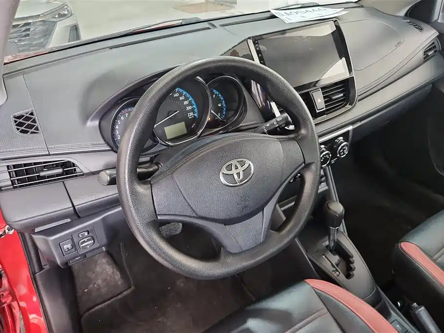 Toyota YARiS L Zhi Xuan 2015 1.5E Auto Charming Edition фото 15