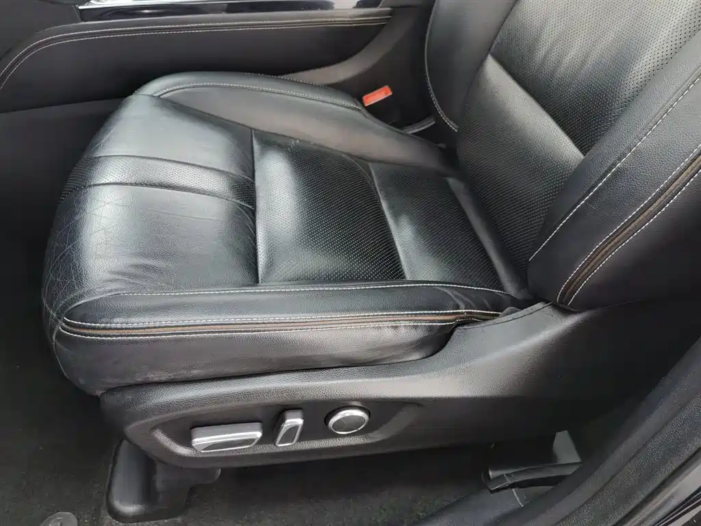 GAC Trumpchi Trumpchi GS8 2020 Model 390T FWD Luxury Smart Connect (7-seater) фото 20