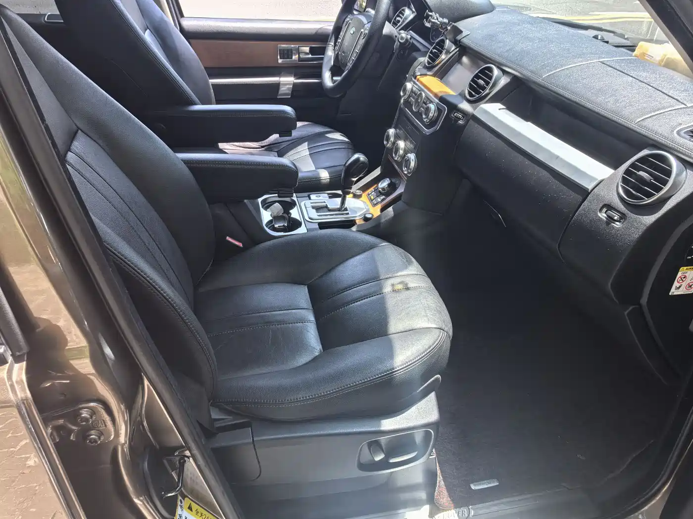 Land Rover Discovery 2012 5.0 V8 HSE фото 4