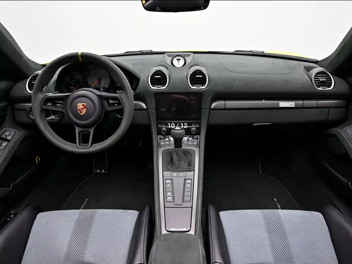 Porsche 718 фото 13