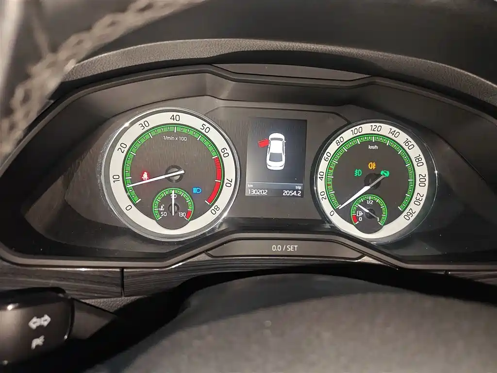 Škoda Superb 2018 TSI330 DSG Luxury Edition China V фото 8