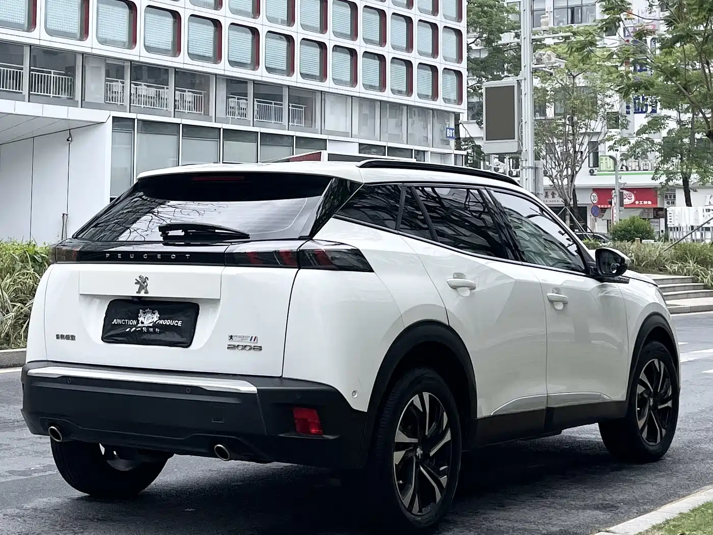 Peugeot 2008 2022 230THP THE ONE фото 6