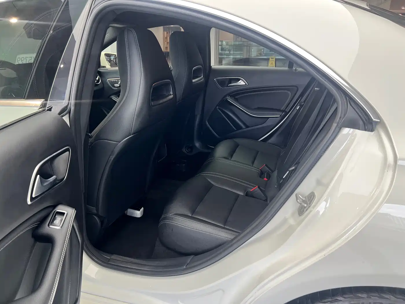 Mercedes-Benz CLA (Import) 2017 Facelift CLA 200 Style фото 7