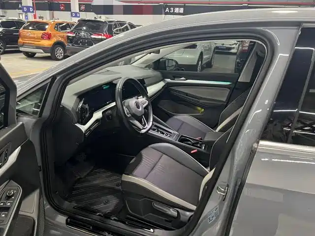 Volkswagen Golf 2021 280TSI DSG Pro фото 7
