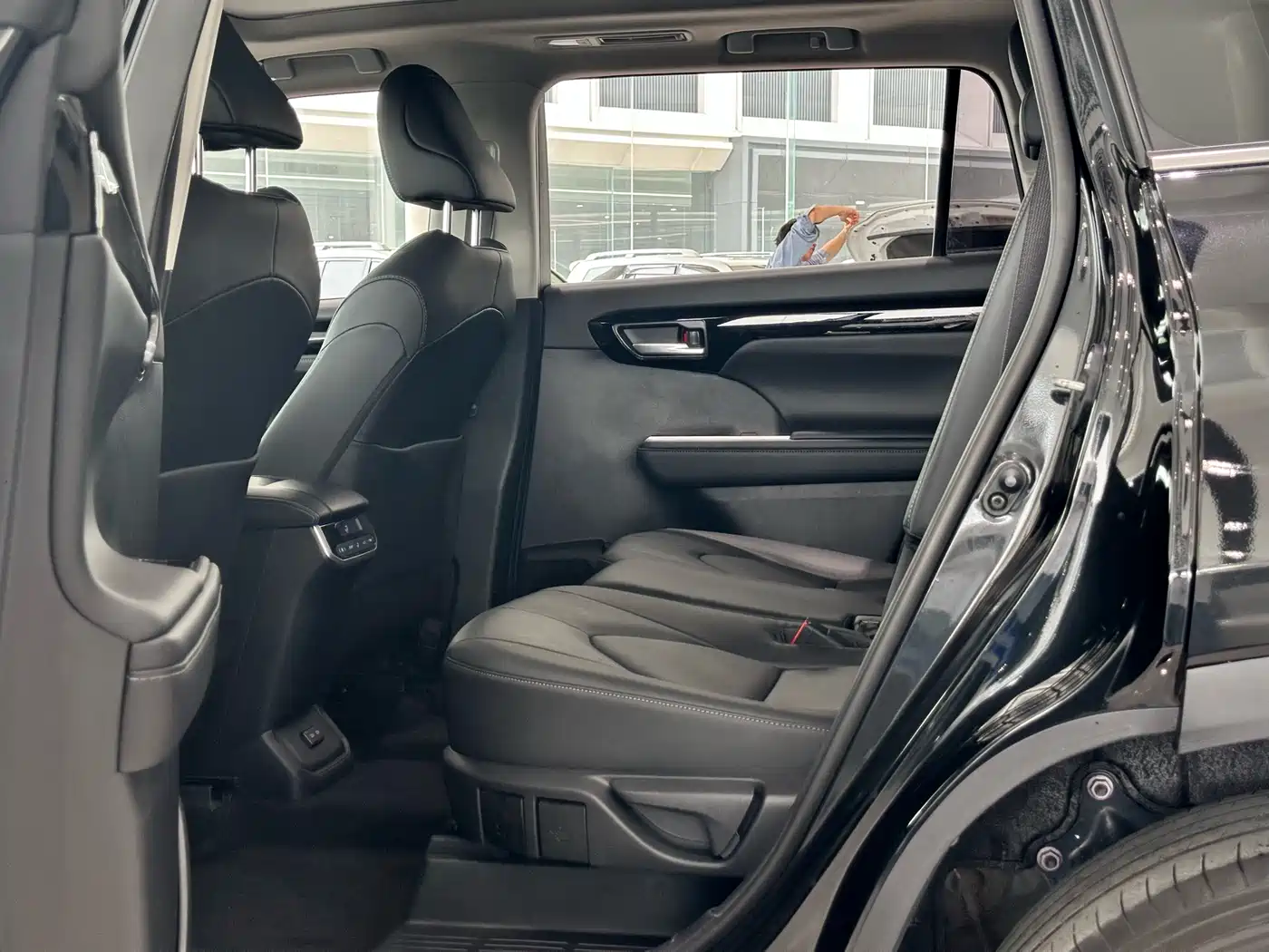 Toyota Highlander 2022 380T 4WD Luxury 7-Seater фото 22