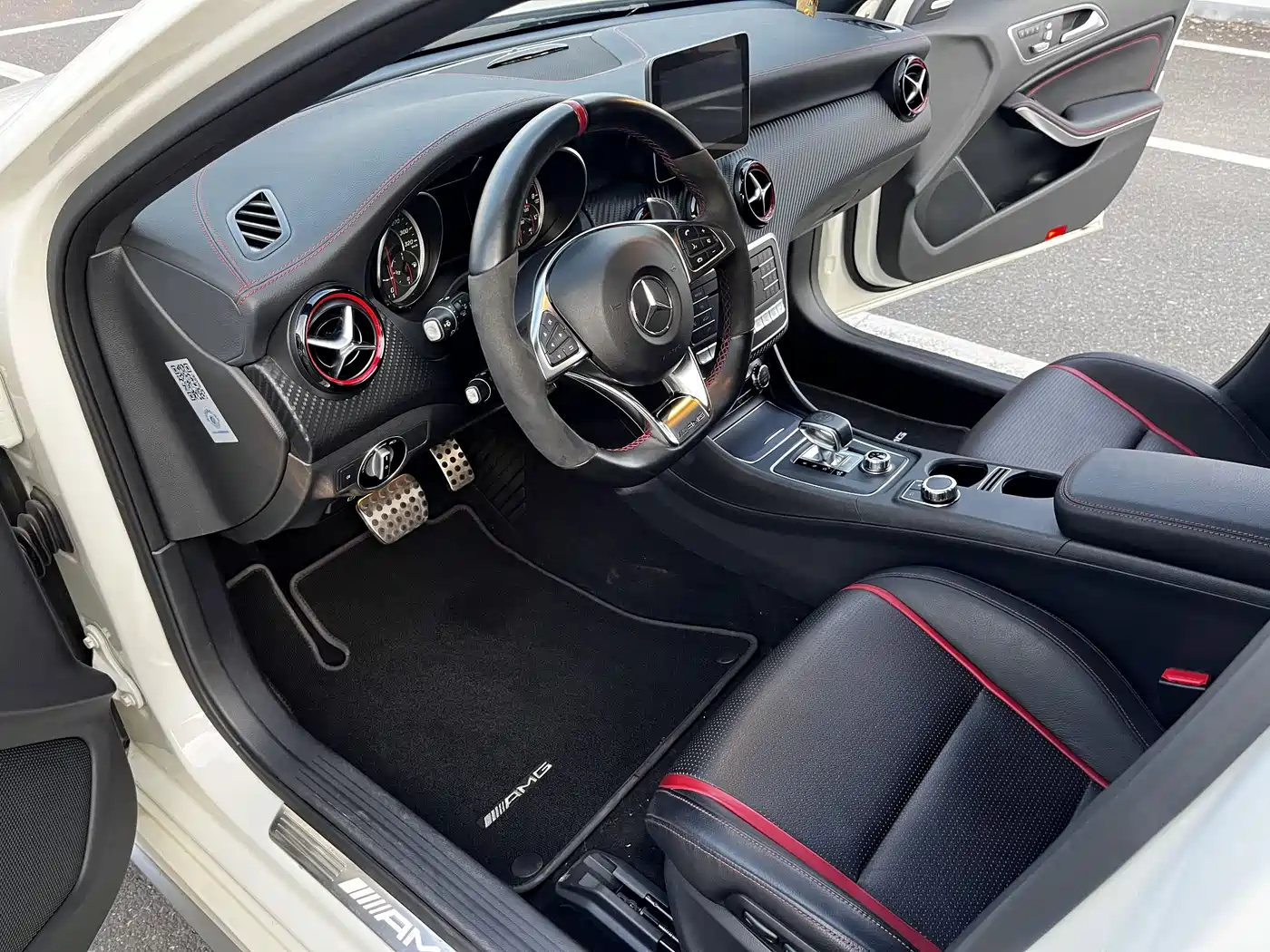 Mercedes-Benz A-Class AMG (Import) 2016 AMG A 45 4MATIC фото 8