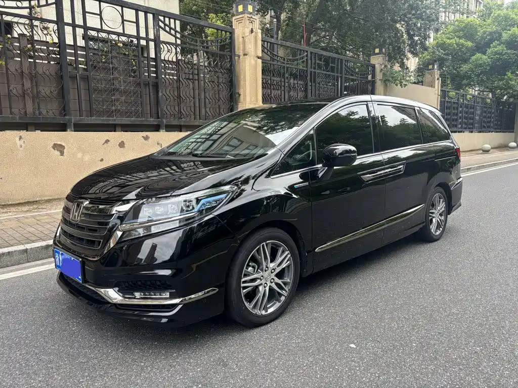 Honda Elysion 2019 2.0L Hybrid Luxury Edition