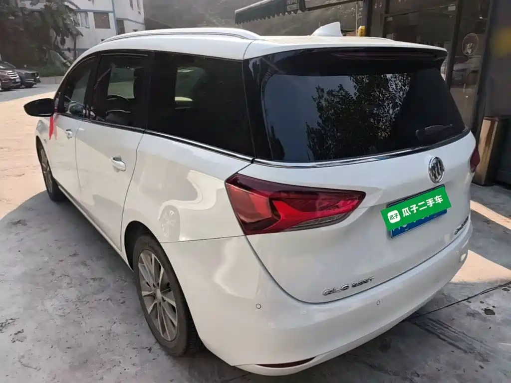 Buick GL6 2022 2021 323T Mild Hybrid Connected Luxury