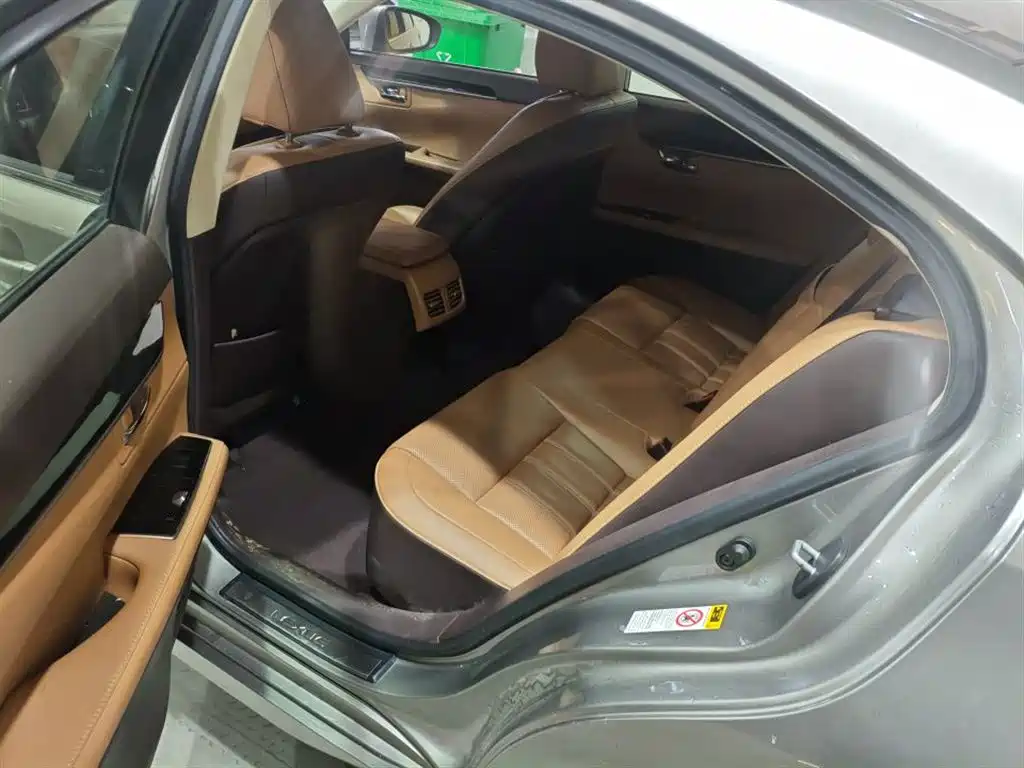 Lexus ES 2015 200 Elite Edition фото 5