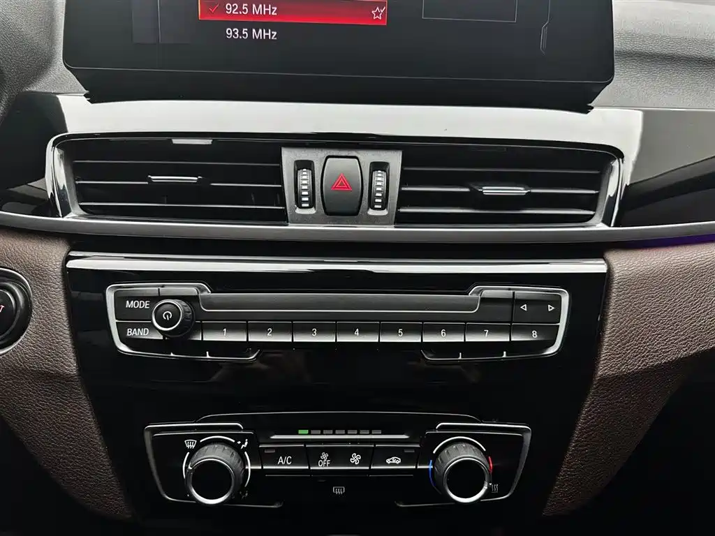 BMW X1 2021 Facelift sDrive20Li Fashion фото 15
