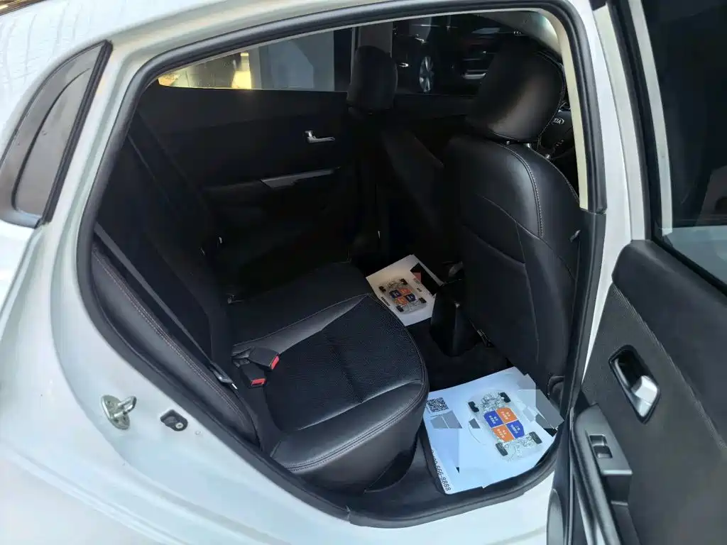 Kia K2 2016 2015 Sedan 1.4L AT GLS