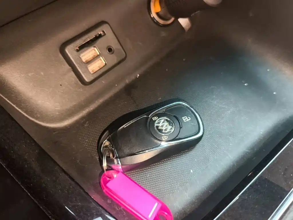 Buick GL6 2022 2021 323T Mild Hybrid Connected Luxury