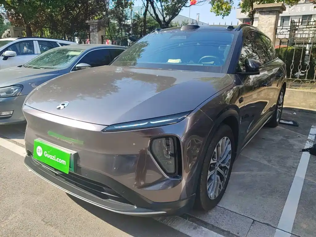 Фото 1 - NIO ES6