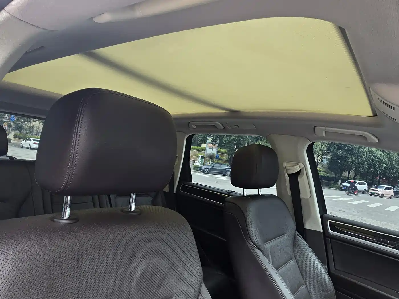 Volkswagen Touareg 2016 3.0TSI High Configuration фото 8