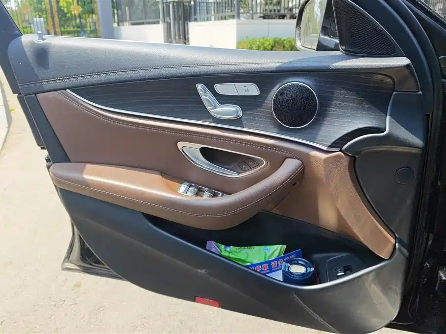 Mercedes-Benz E-Class 2022 E 260 L Sport фото 7