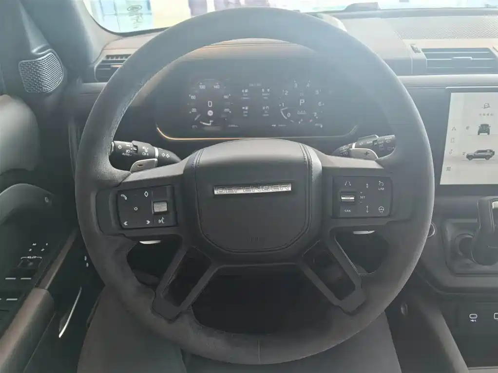 Land Rover Defender 2023 Facelift 110 5.0T V8 фото 11