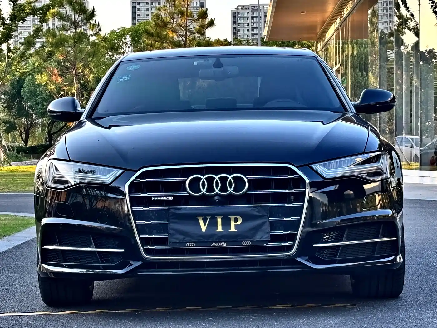 Audi A6L 2018 30th Anniversary 45 TFSI quattro Sport фото 2