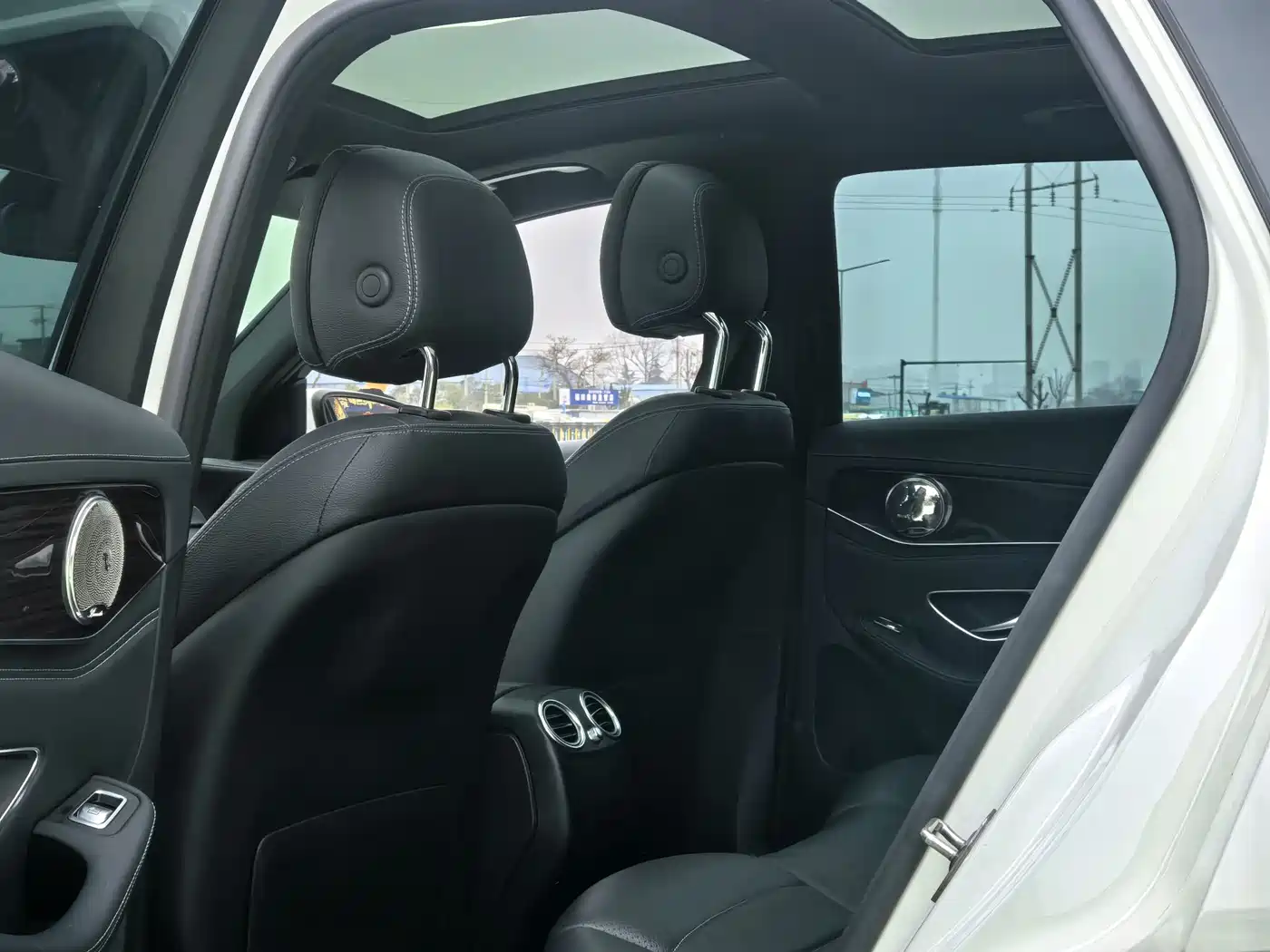Mercedes-Benz GLC 2017 GLC 260 4MATIC Dynamic фото 5