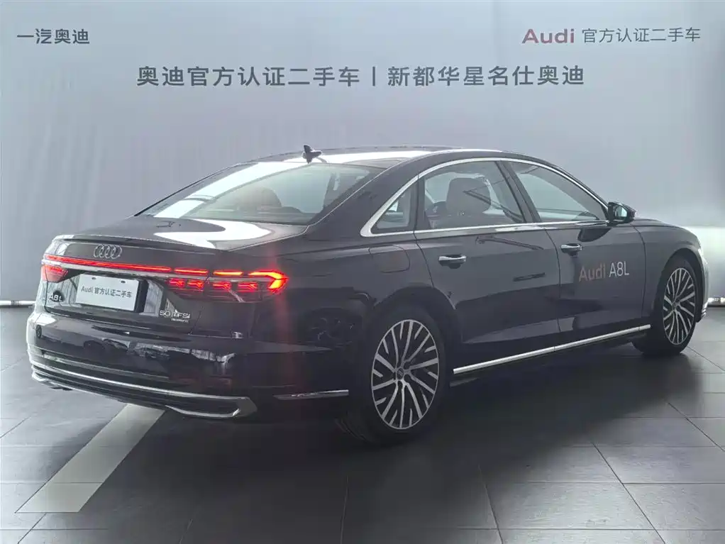 Audi A8 2024 Model A8L 50 TFSI quattro Premium Selection фото 3