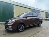 Фото 1 - Baojun 730