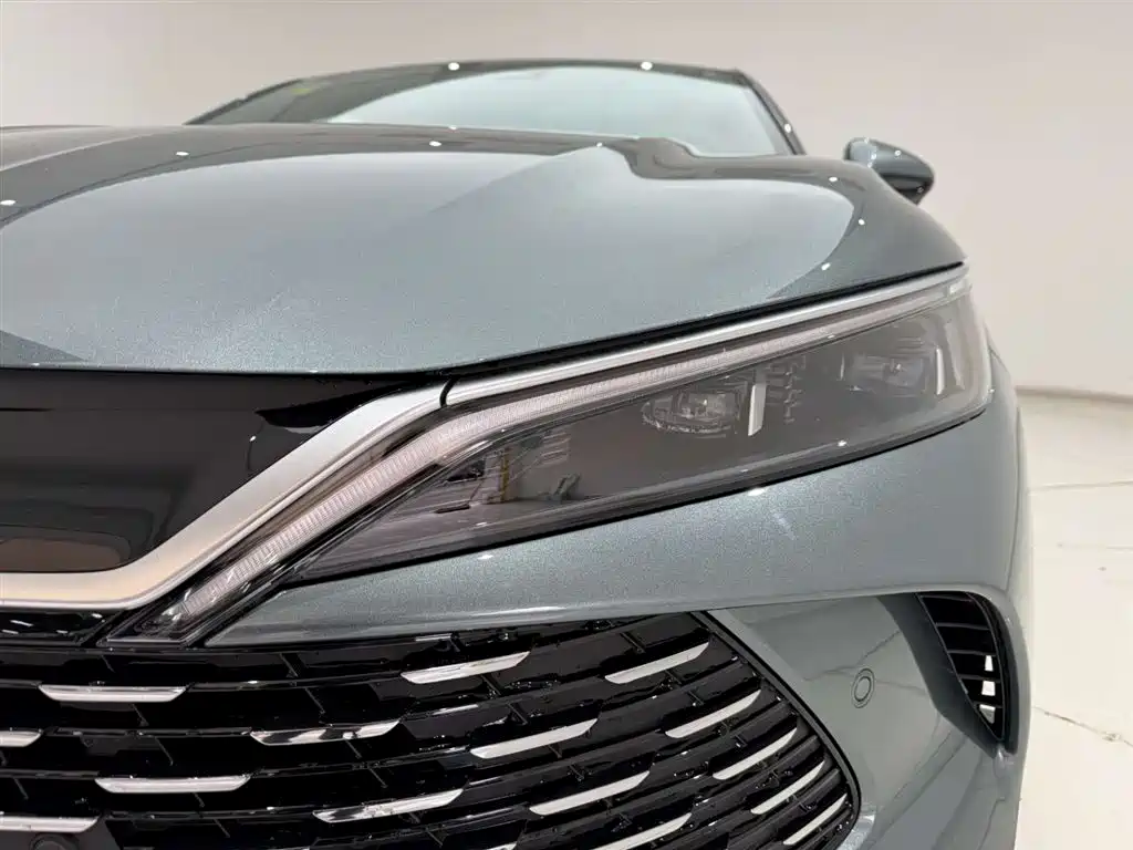 BYD Qin L 2026 Model DM-i 210KM Superior Edition фото 2