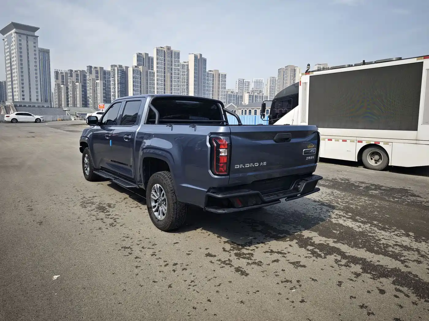 Jiangling Dadao 2025 2024 Mountain Edition 2.3T Diesel Automatic 4WD Long Wheelbase Comfort