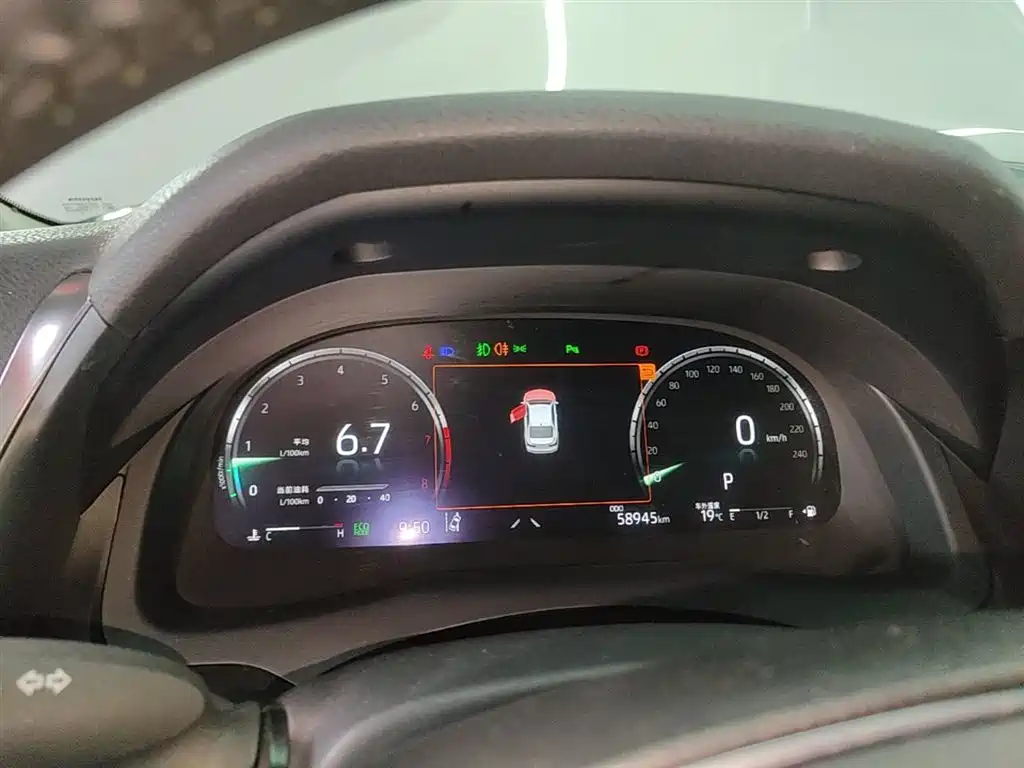 Toyota Camry 2021 2.5G Luxury Edition фото 12