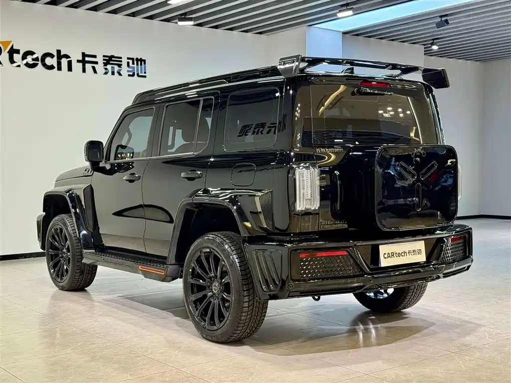CHAOJING AUTOMOBILE CO-CREATION TANK 300