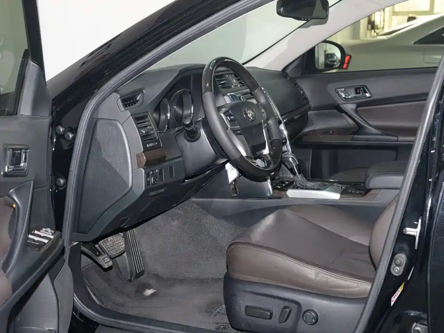 Toyota Reiz 2016 2013 2.5V Elite Edition