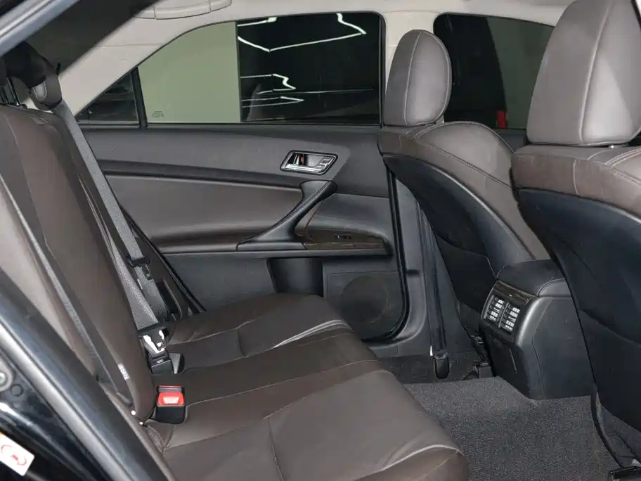 Toyota Reiz 2016 2013 2.5V Elite Edition
