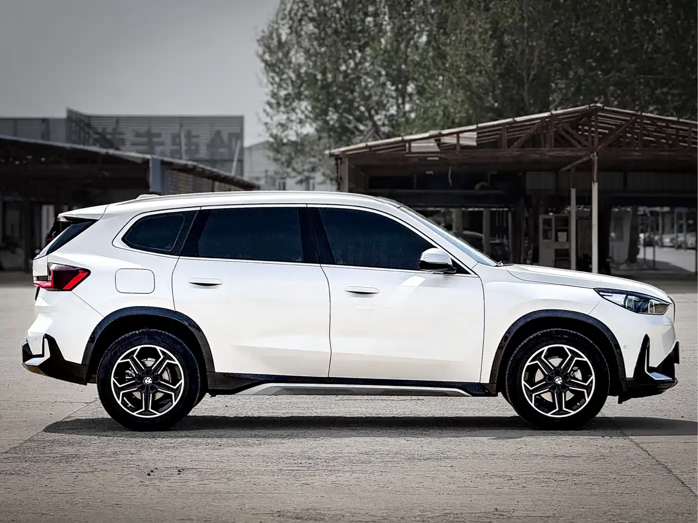 BMW X1 2023 sDrive20Li X Design Package фото 7