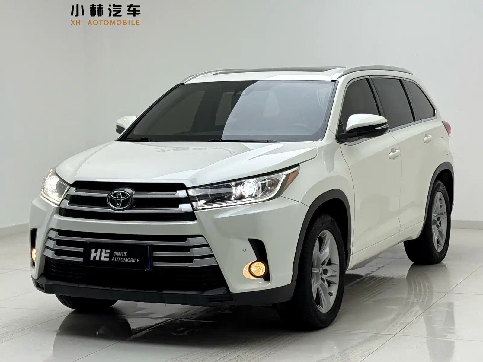 Фото 1 - Toyota Highlander
