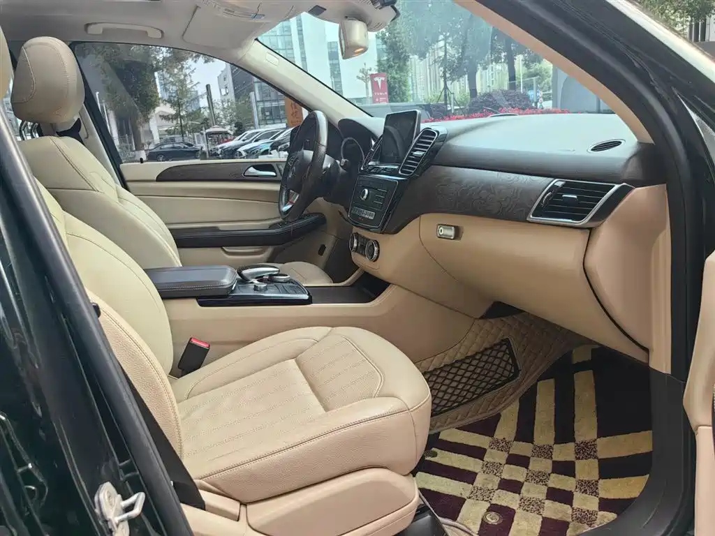 Mercedes-Benz GLE 2015 GLE 400 4MATIC фото 15