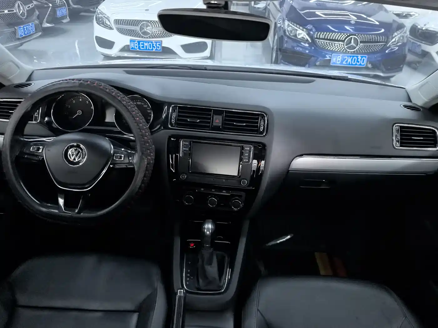 Photo 4 - Volkswagen Sagitar
