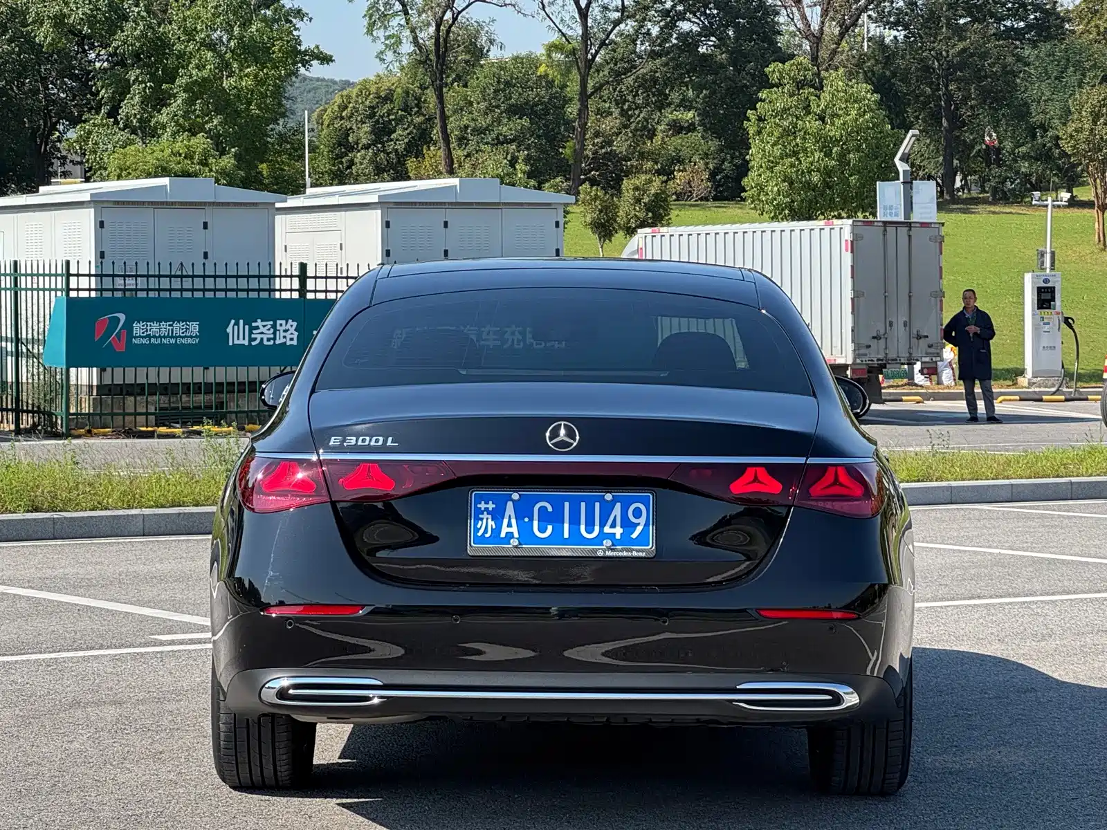 Фото 16 - Mercedes-Benz E-Class