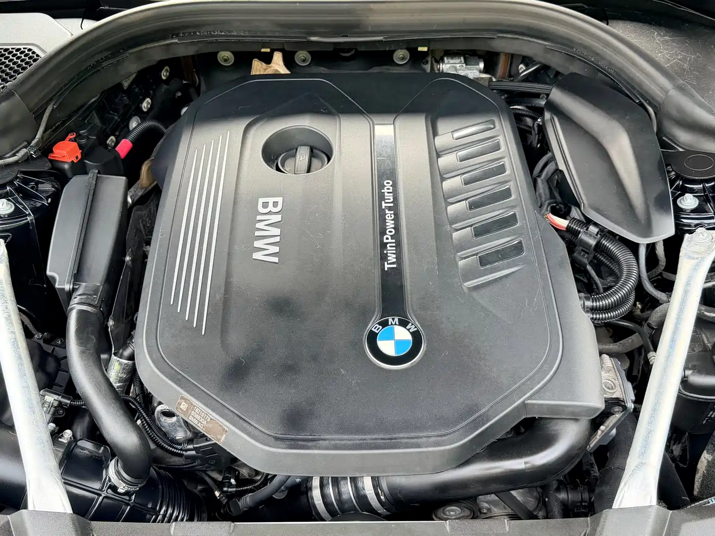 BMW 6 Series GT 2018 640i xDrive M Sport Package фото 17