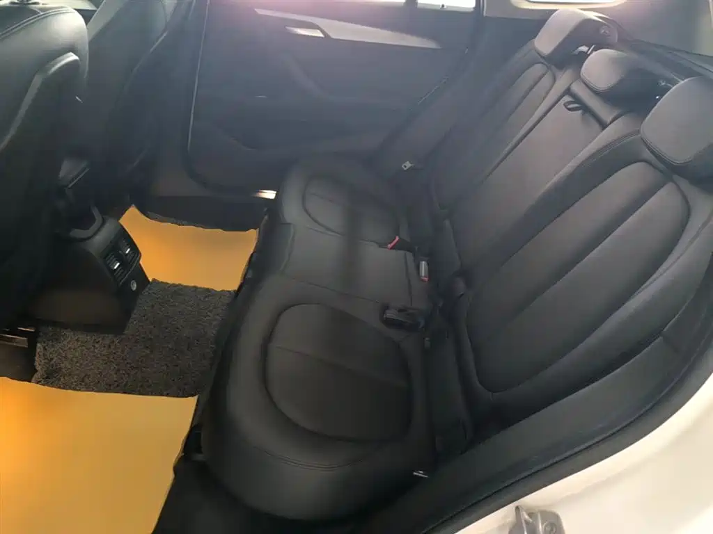 BMW X1 2018 sDrive18Li Fashion Model фото 17
